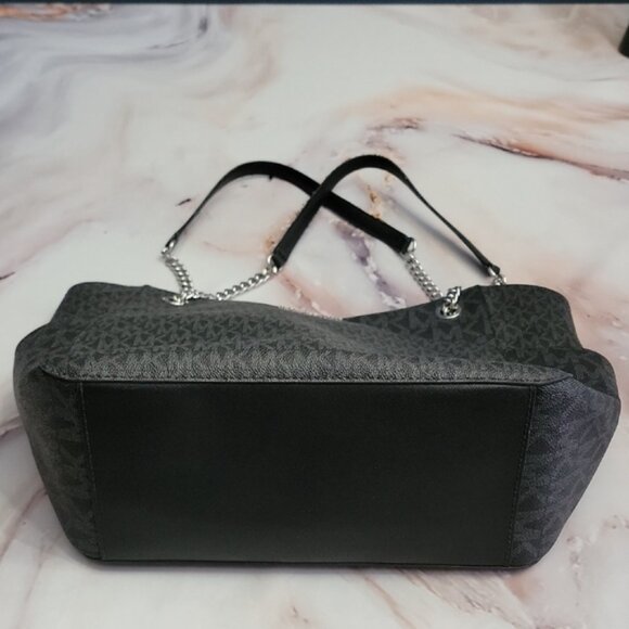 Michael Kors Outlet Jet Set Large Logo Shoulder Bag Color: Black :) - Picture 14 of 17